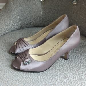 EUC Caparros Heels, 5.5B